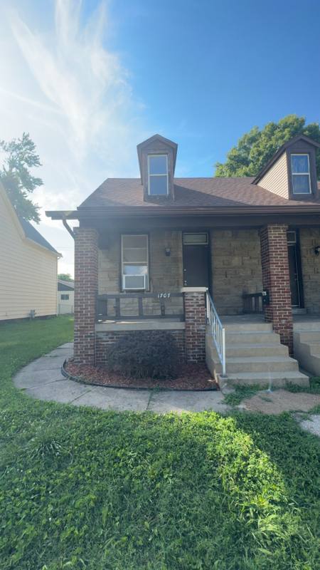 House for rent at 1707 N Church St, Belleville, IL 62221