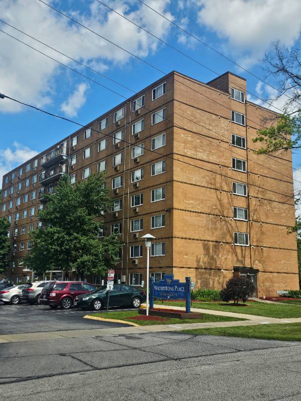 Apartment for rent at 1380 Arbor Ave SE, Warren, OH 44484