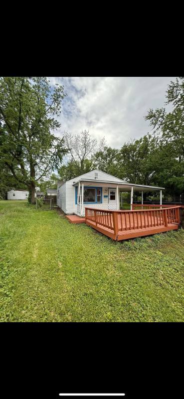 House for rent at 1253 E Lawrence St, Decatur, IL 62521