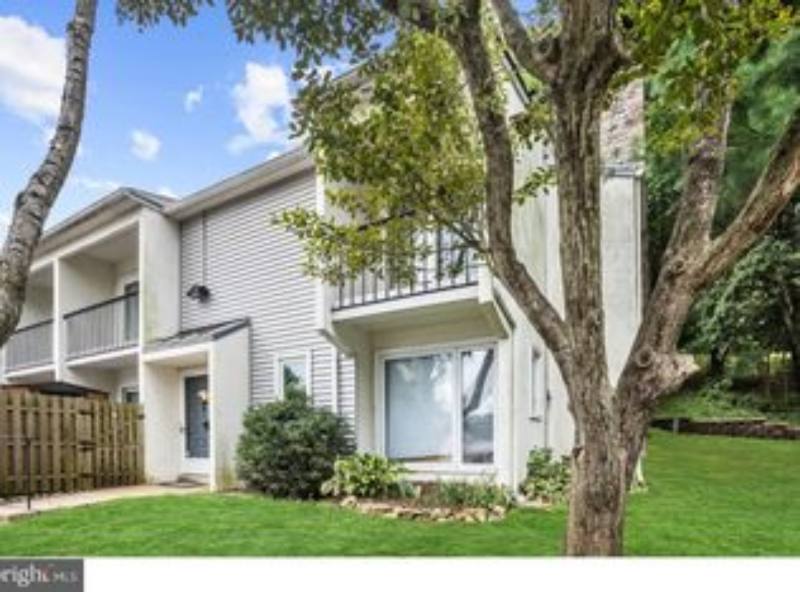 Condo for rent at 150 W Kenilworth Circle, Newtown Square, PA 19073