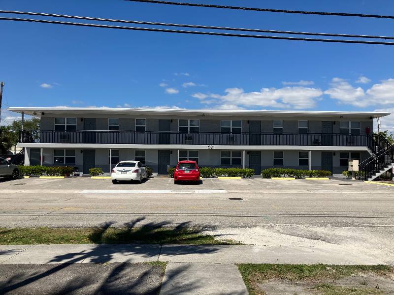 Apartment for rent at 621 Ridge Rd #6, Lake Worth, FL 33462
