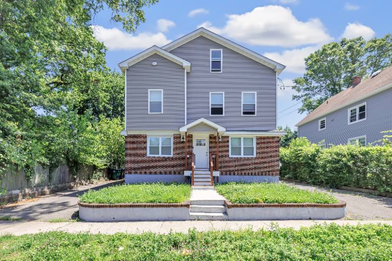 Apartment for rent at 160 Clover St - 2nd Floor, Stratford, CT 06614