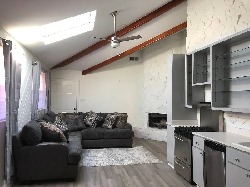 Townhouse for rent at 1336 Helios Ave, Metairie, LA 70005