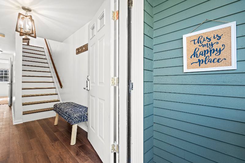 22 Walnut Circle, Merrimack, NH 03054