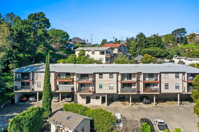 Apartment for rent at 220 Clarence St #1, Richmond, CA 94801
