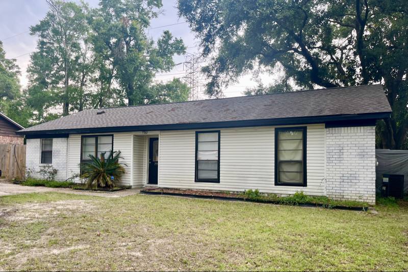 House for rent at 7752 Deborah Dr, Pensacola, FL 32514