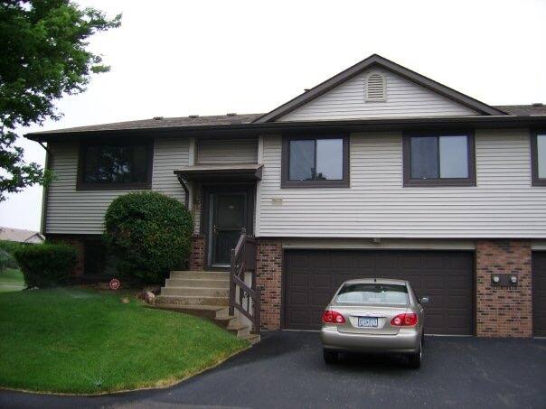 Townhouse for rent at 5603 Donegal Dr, Saint Paul, MN 55126