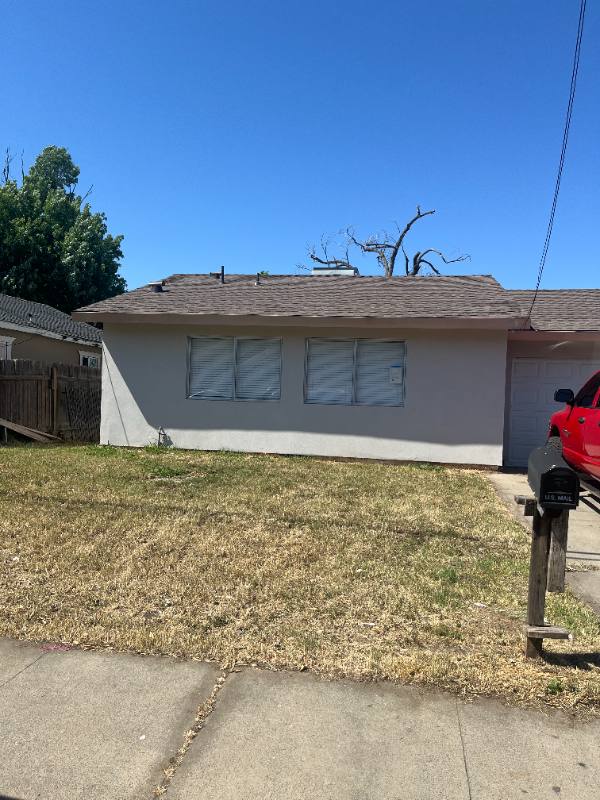 House for rent at 2609 45th Ave, Sacramento, CA 95823
