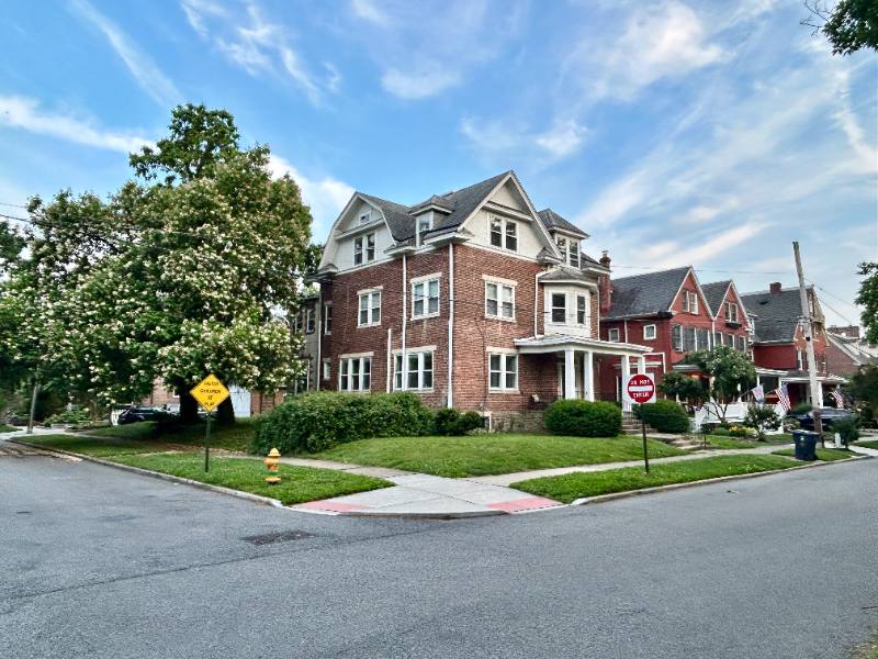 2010 Woodlawn Ave #2, Wilmington, DE 19806