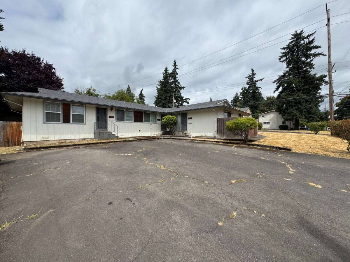 Apartment for rent at 12803 SE 25th, Portland, OR 97222