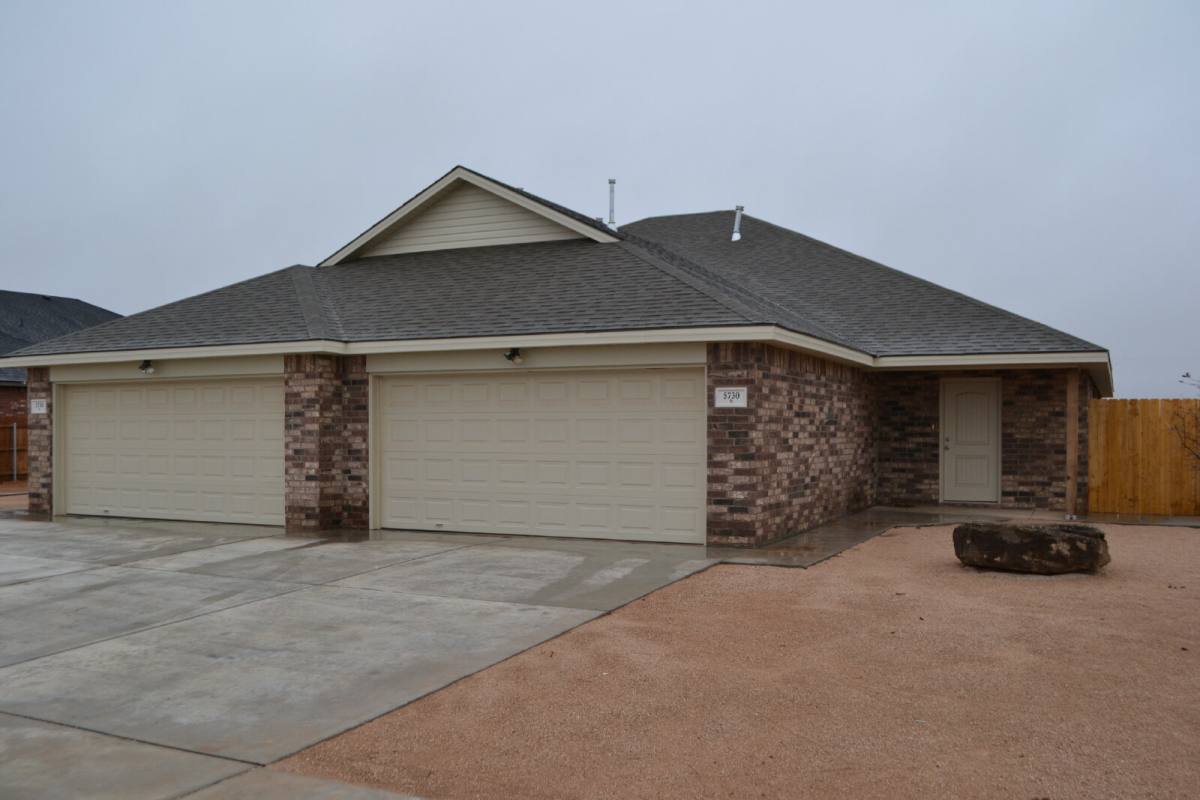 Townhouse for rent at 5730 120th St #B, Lubbock, TX 79424