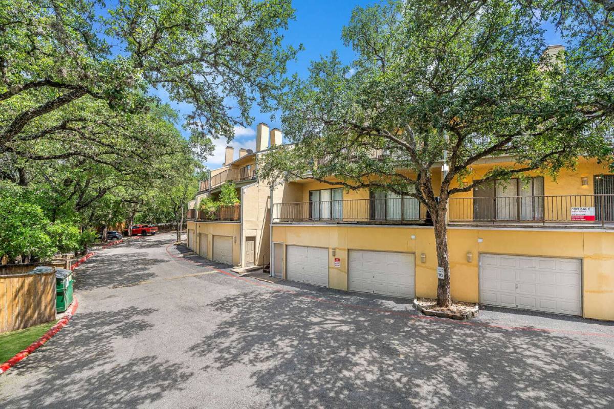 Condo for rent at 8642 Fredericksburg Rd #705-G, San Antonio, TX 78240