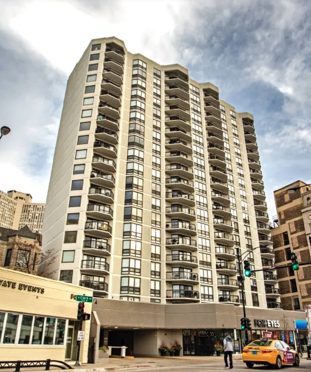 Apartment for rent at 2555 N Clark St #1106, Chicago, IL 60614