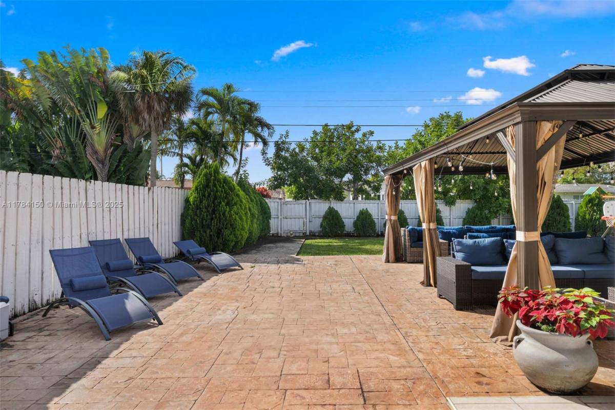House for rent at 4306 Johnson St, Hollywood, FL 33021