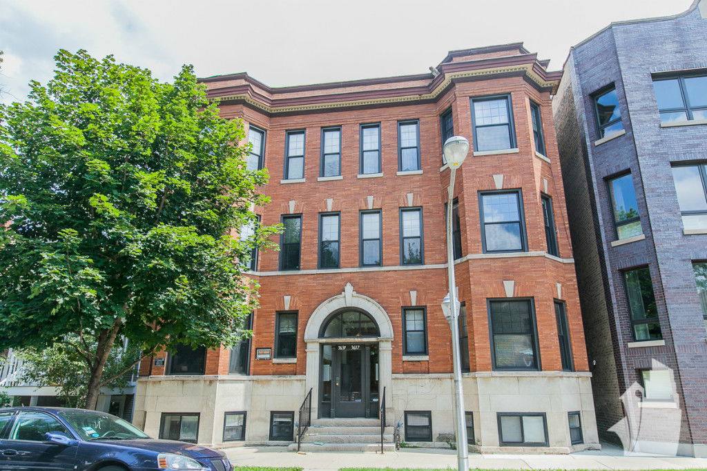 Apartment for rent at 3637 N Paulina St #1, Chicago, IL 60613