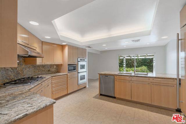 House for rent at 23454 Park Hermosa, Calabasas, CA 91302