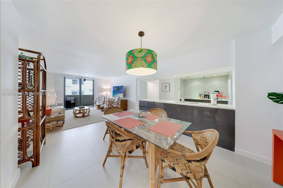 House for rent at 1621 Collins Ave #807, Miami Beach, FL 33139