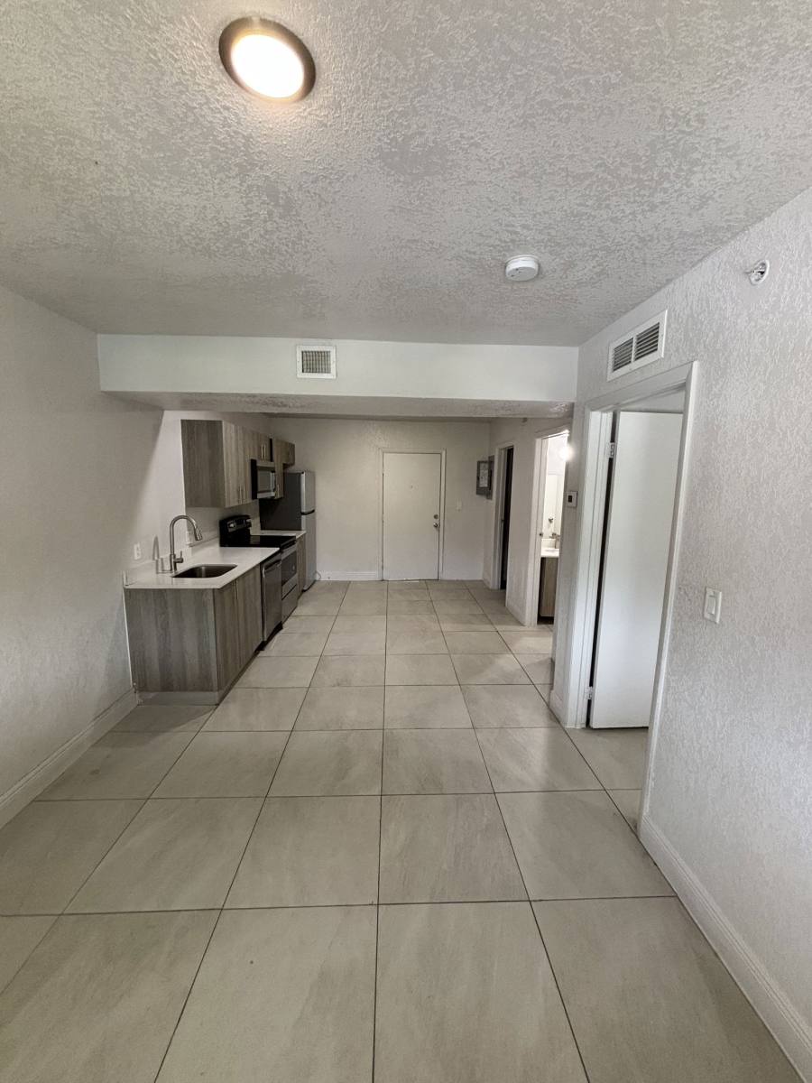 House for rent at 13150 Memorial Highway, Miami, FL 33161