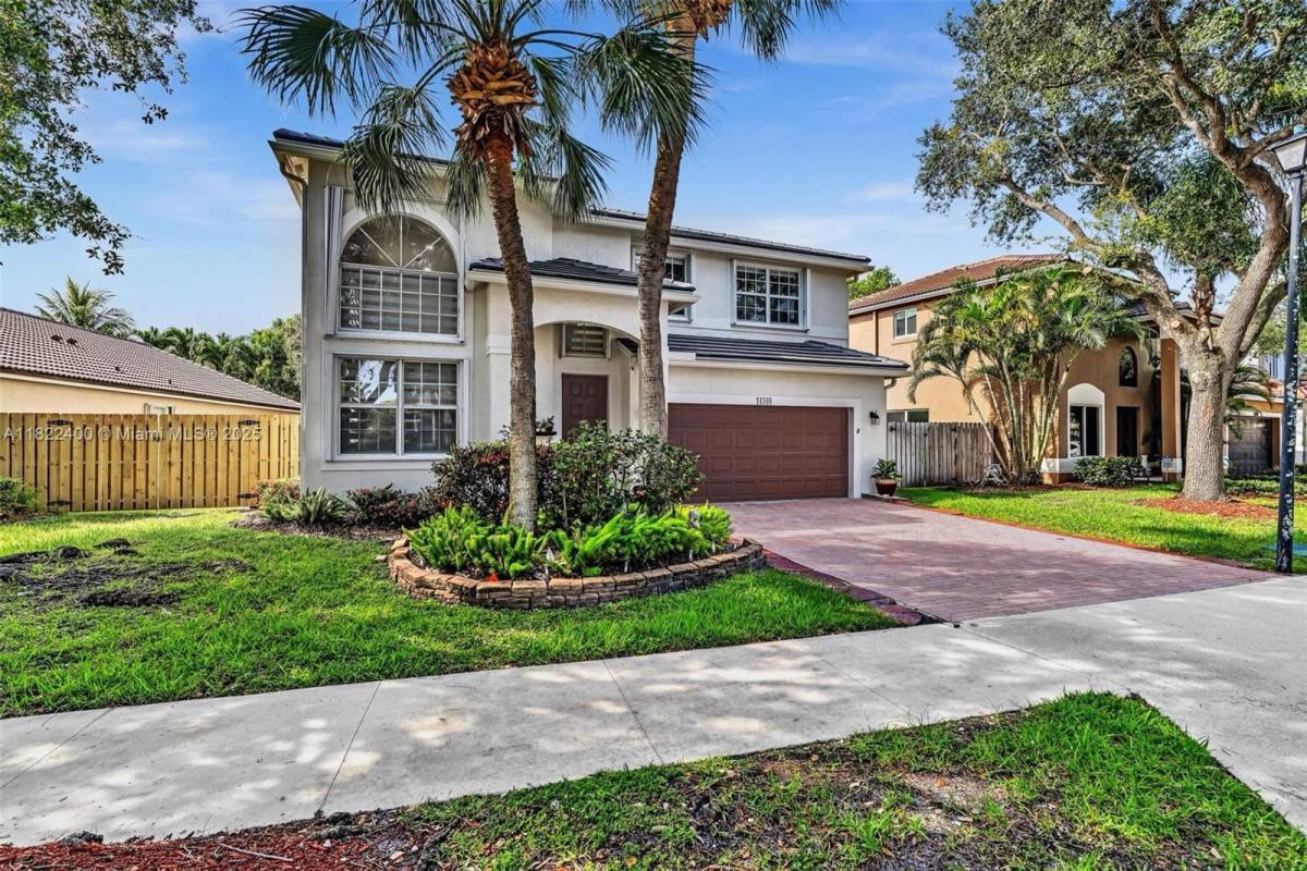House for rent at 16408 Sapphire Place, Fort Lauderdale, FL 33331