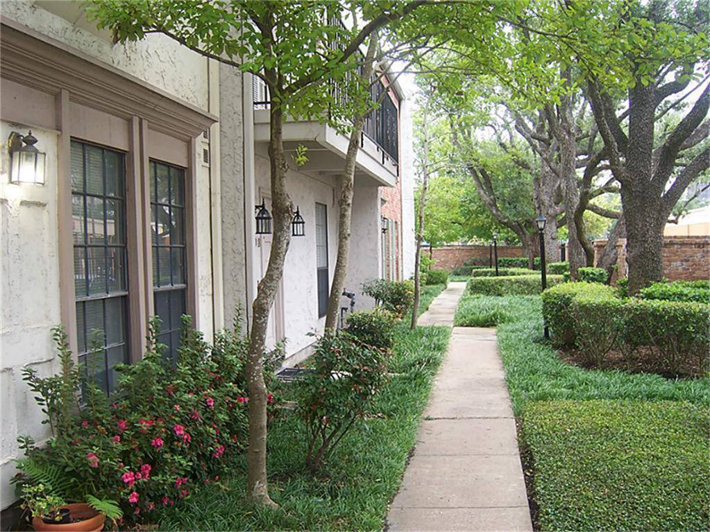 Condo for rent at 5342 Brownway St #C22, Houston, TX 77056