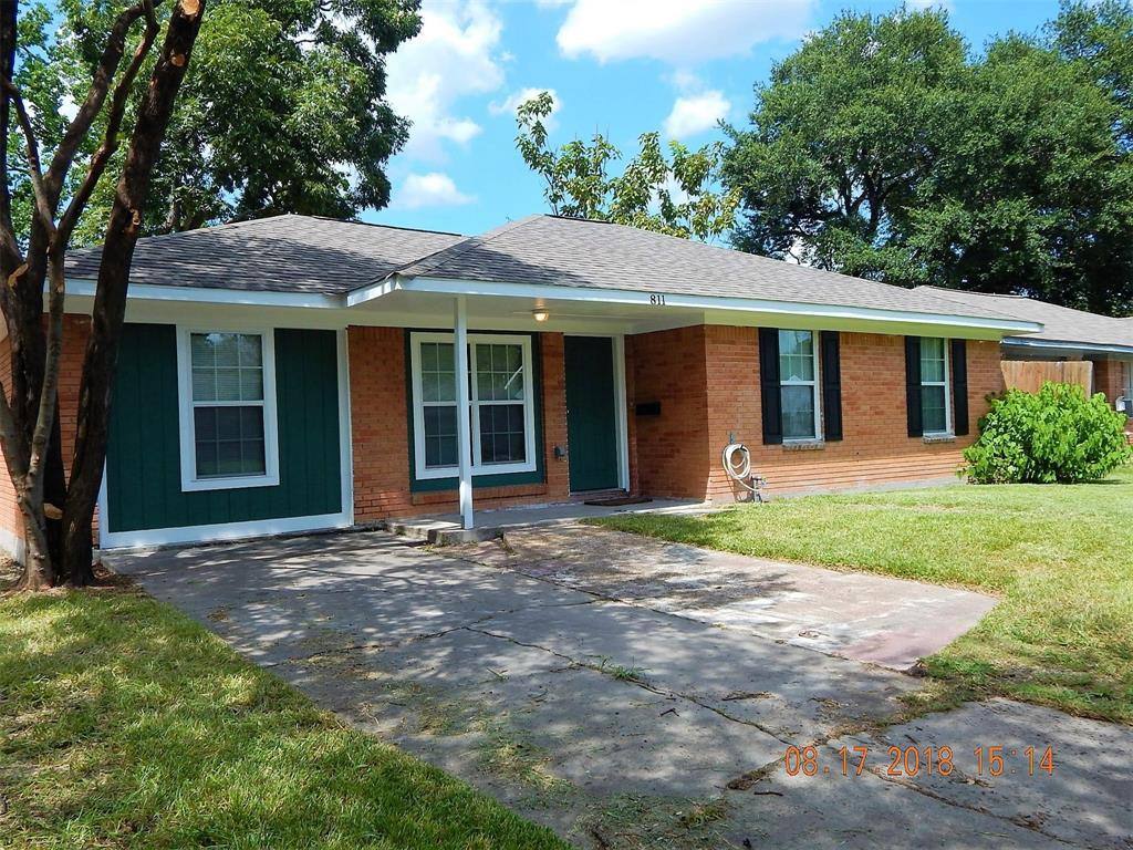 House for rent at 811 E 42nd St, Houston, TX 77022