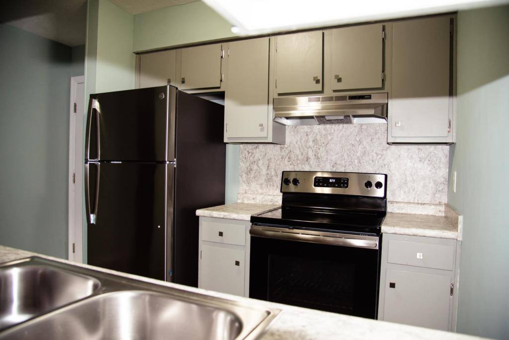 Apartment for rent at 303 E 2nd St, Springfield, GA 31329
