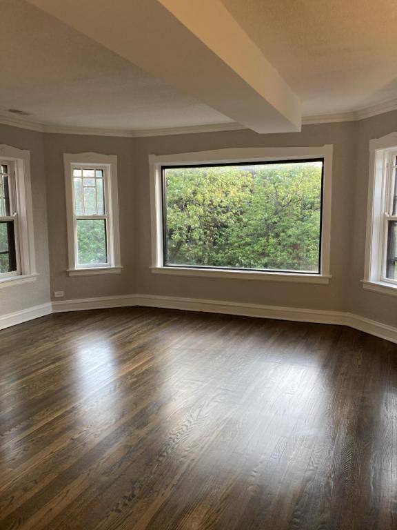 Apartment for rent at 7529 S Phillips Ave #3, Chicago, IL 60649