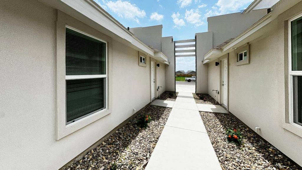 Apartment for rent at 1312 Alta Vista Dr #2, Weslaco, TX 78596
