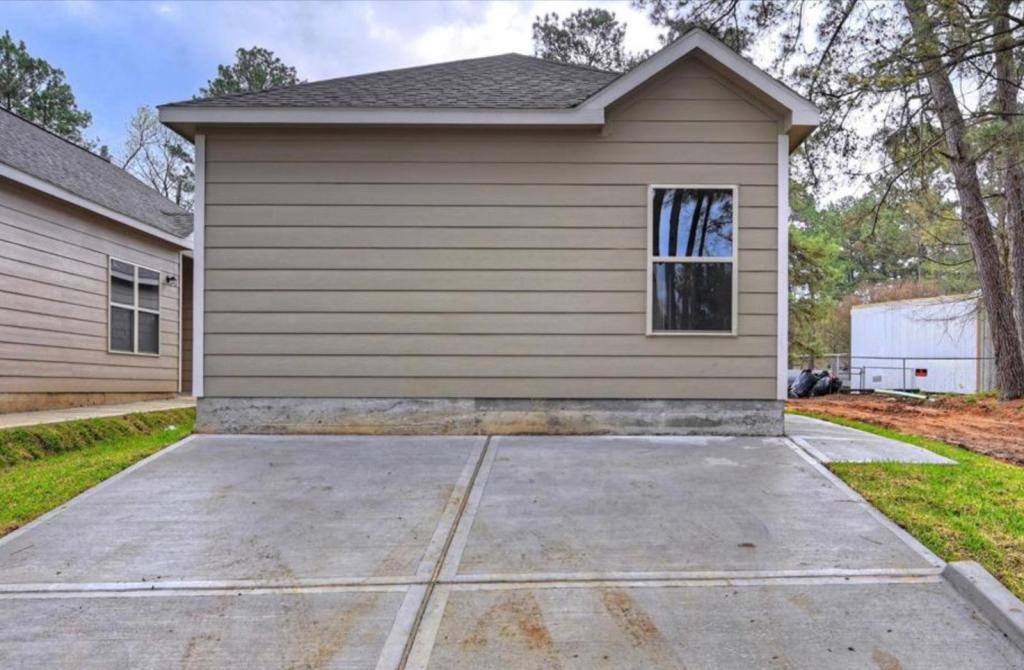 House for rent at 9650 Warm Springs, Willis, TX 77318