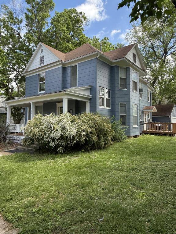 Apartment for rent at 134 SW Fillmore St #B, Topeka, KS 66606