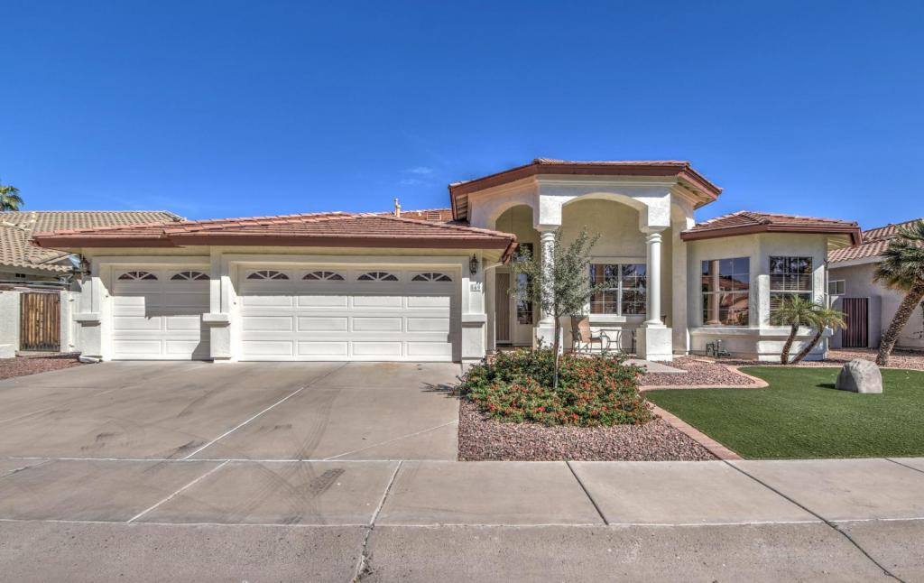 House for rent at 569 N Acacia Dr, Gilbert, AZ 85233