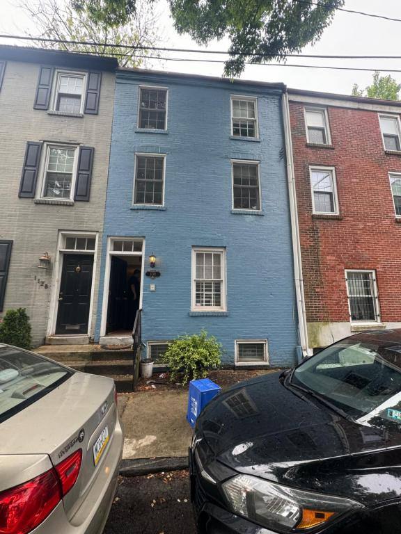 Apartment for rent at 1130 Rodman St #3R, Philadelphia, PA 19147