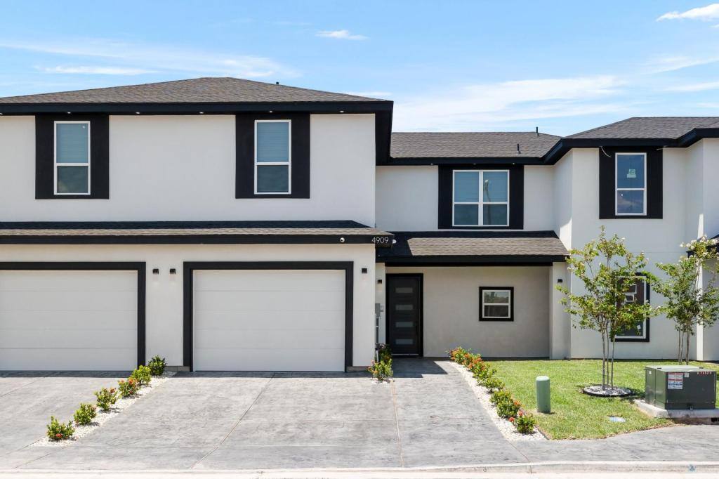 Townhouse for rent at 4909 Sequoia Ave, McAllen, TX 78501