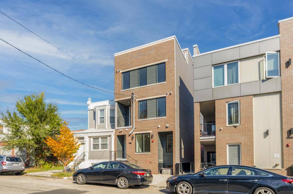 Apartment for rent at 911 S 51st St #1, Philadelphia, PA 19143