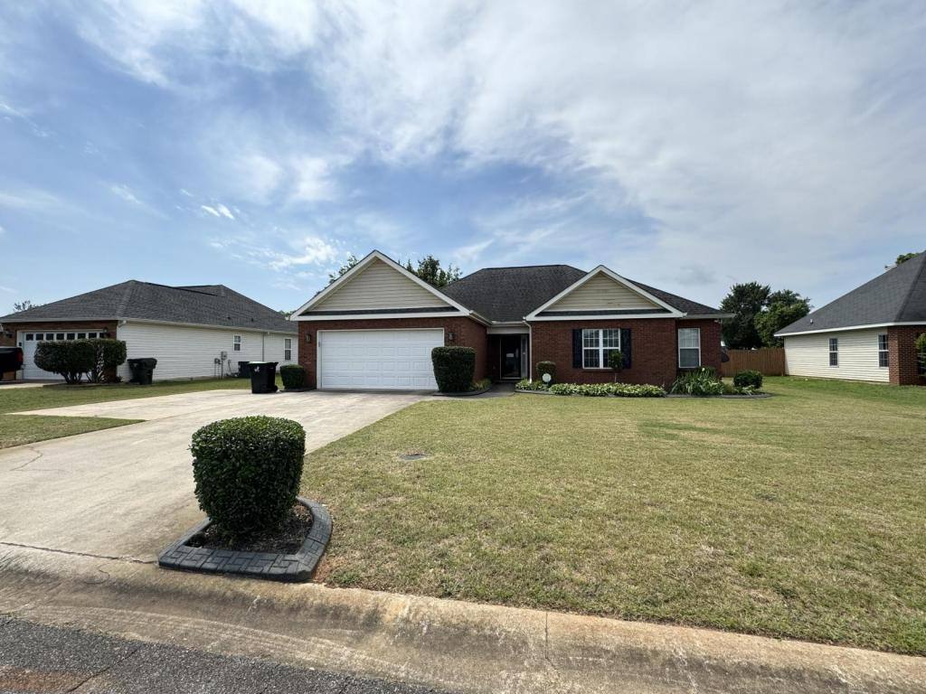 House for rent at 104 Myles Lane, Bonaire, GA 31005