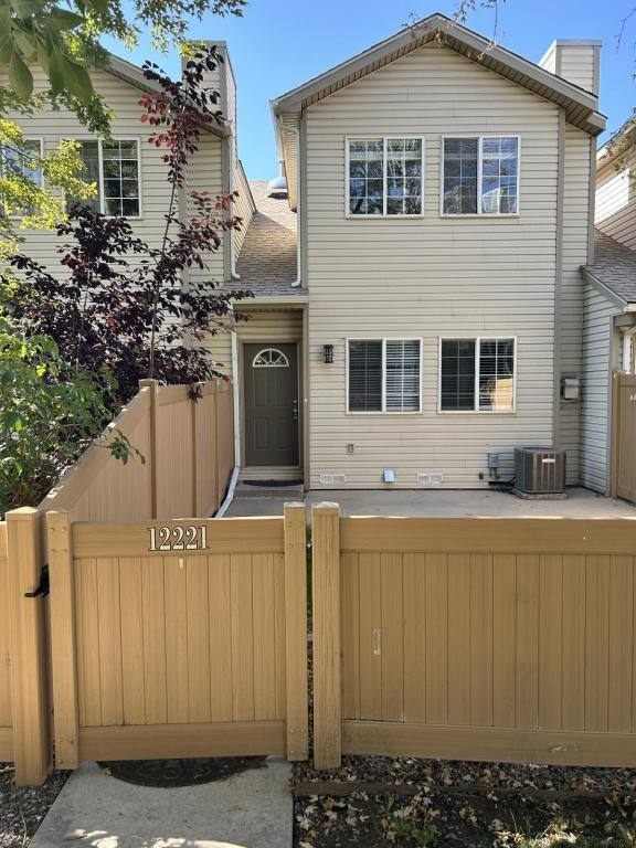 Townhouse for rent at 12221 E Tennessee Dr, Aurora, CO 80012