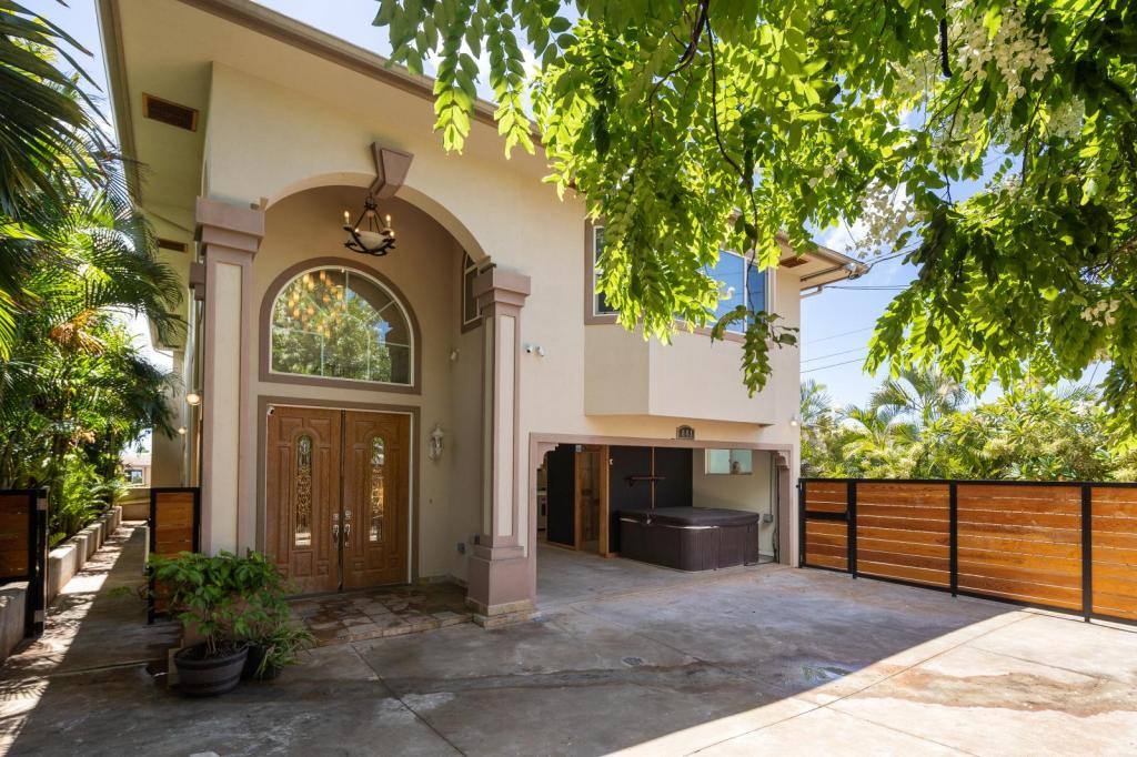 House for rent at 841 20th Ave, Honolulu, HI 96816