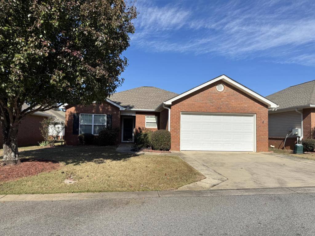 House for rent at 214 Pebble Beach Dr, Perry, GA 31069