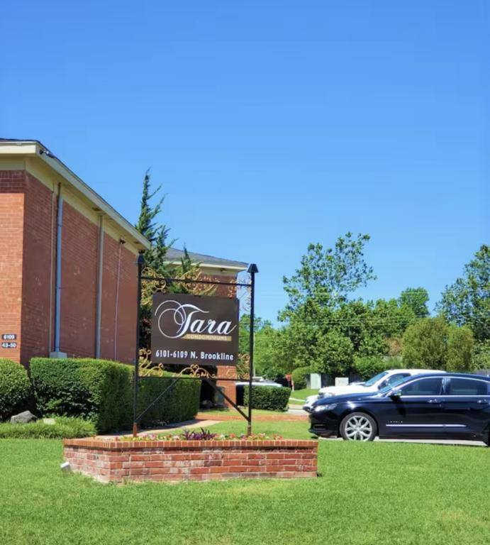 Apartment for rent at 6101 N Brookline Ave, Oklahoma City, OK 73112