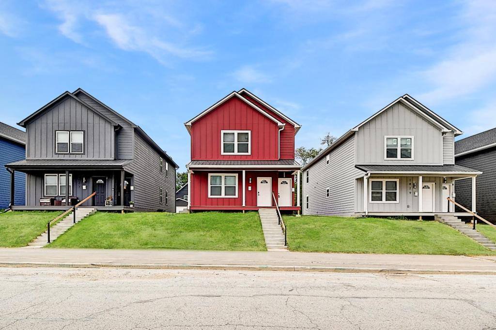 Townhouse for rent at 1833 Montcalm St, Indianapolis, IN 46202