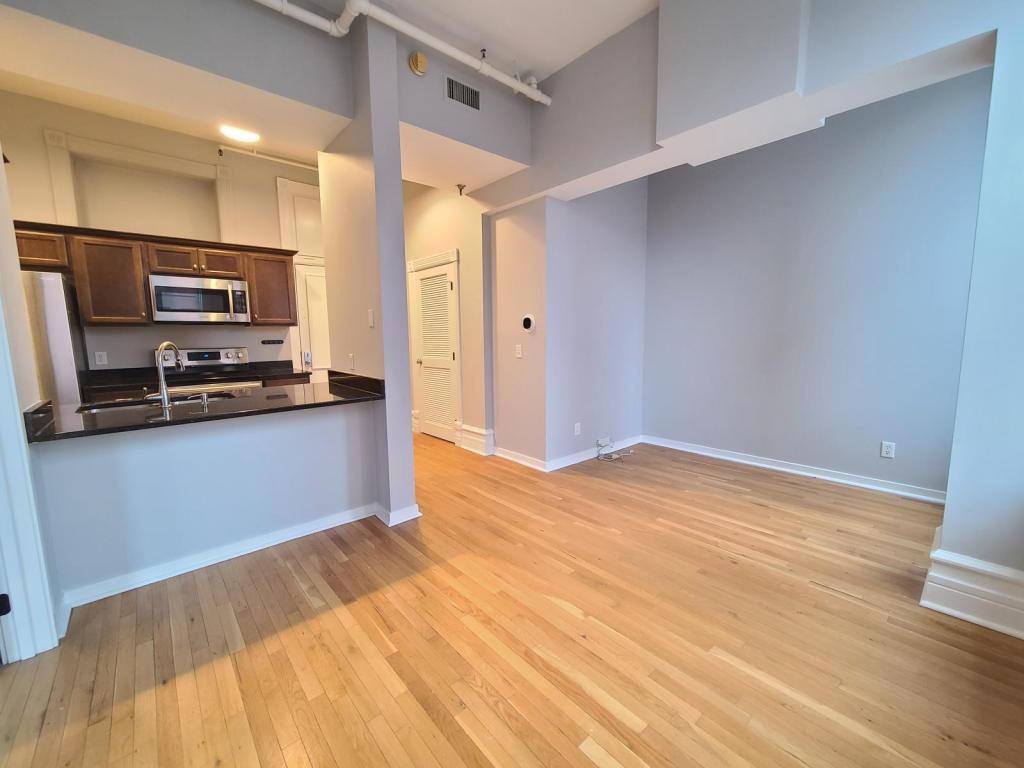 Apartment for rent at 112 W Washington Blvd, Fort Wayne, IN 46802