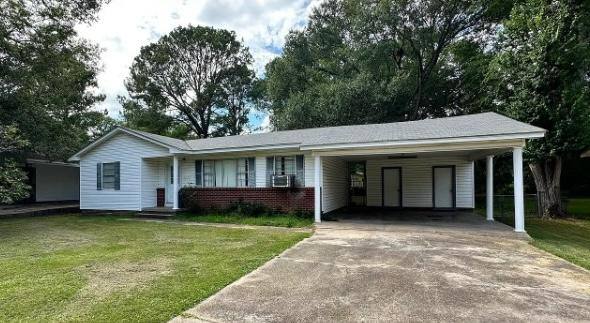 1044 Cooper Rd, Jackson, MS 39212