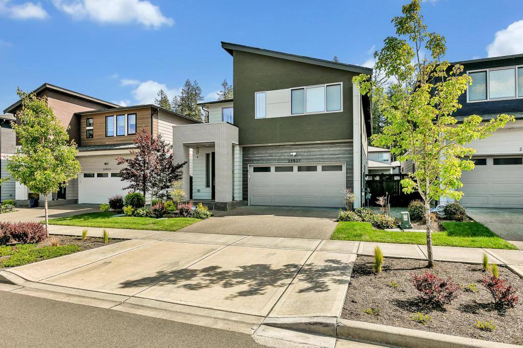 House for rent at 22927 Poplar Ave SE, Black Diamond, WA 98010