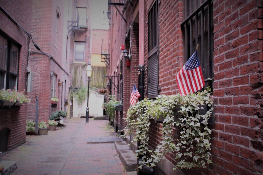 Apartment for rent at 2 Champney Pl, 02 #1, Boston, MA 02114