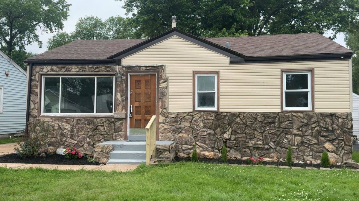House for rent at 4413 Ashby Rd, Saint Ann, MO 63074