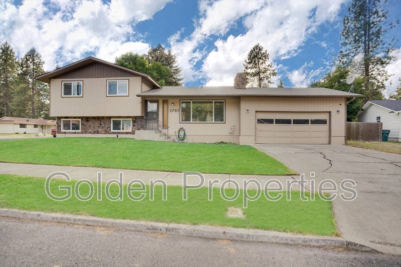 House for rent at 3703 E Pine Hill Dr, Coeur D Alene, ID 83815