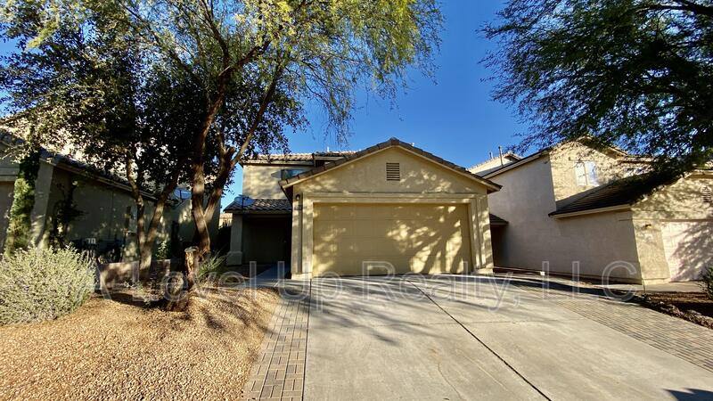 House for rent at 674 W Ash Ridge Dr, Green Valley, AZ 85614
