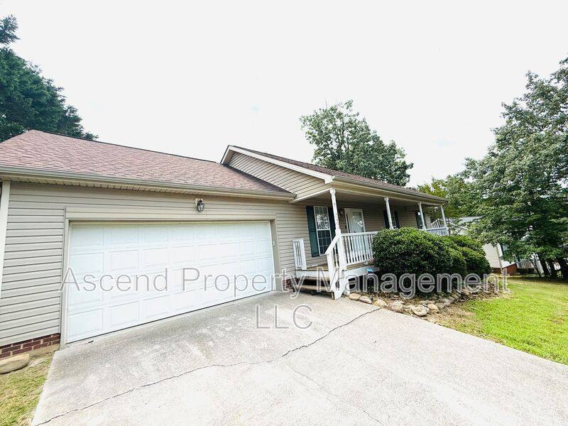 House for rent at 10156 Baker Boy Dr, Ooltewah, TN 37363