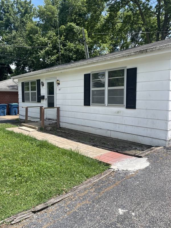 House for rent at 100 B Highland Place, Collinsville, IL 62234