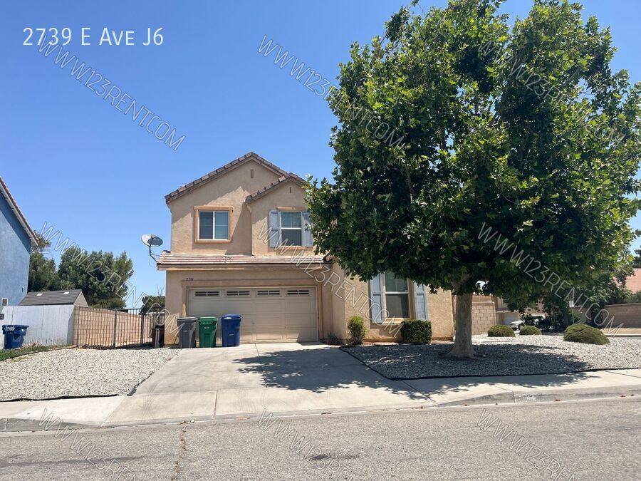 House for rent at 2739 E Ave #J6, Lancaster, CA 93535